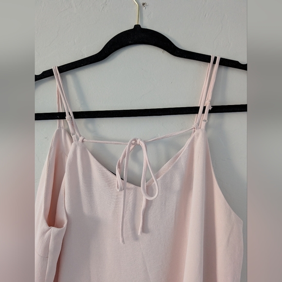 Women's Size Medium Light Pink Dress - Picture 5 of 10